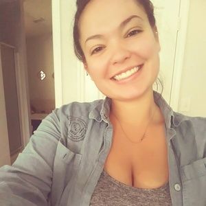 Meet your Posher, Nicole